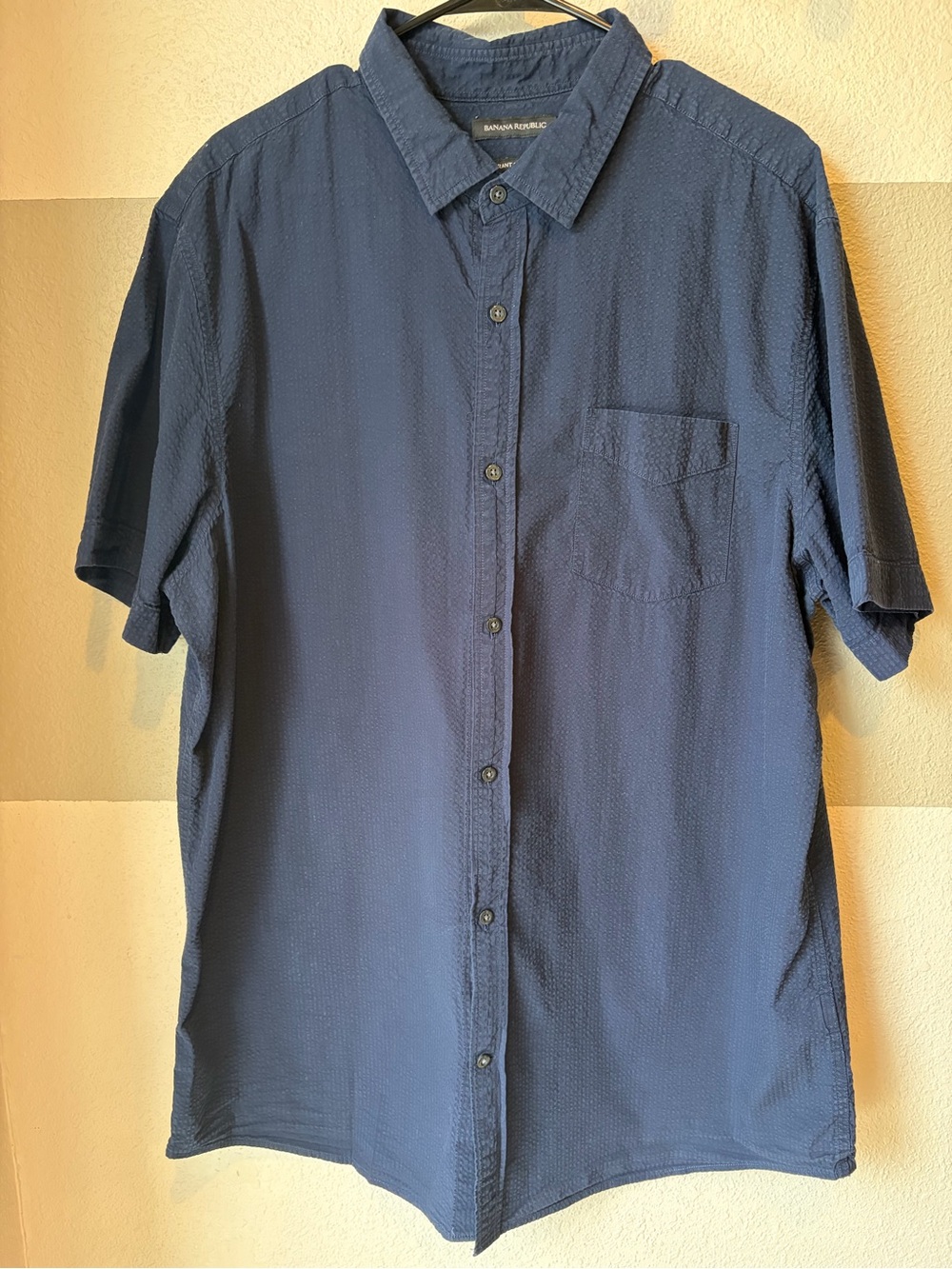 Banana Republic Men’s XXL Tall Blue Grant Slim Fit Seersucker Button Down Shirt